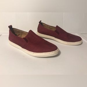 Splendid fine leather slip on flat sneakers shoes women’s size 8 M